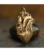 Anatomical Heart Jewelry Charm - Bronze 21x10mm - $296.99 MXN