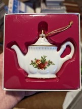 1998 Royal Albert Old Country Roses Teapot Ornament Royal Doulton Box Vintage - £15.50 GBP