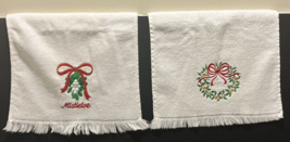 Fieldcrest Christmas Hand Towels White Mistletoe &amp; Wreath 17X11 Vtg Set of 2 - £9.51 GBP