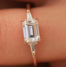 2.43 CT Emerald Cut Colorless Three Stone Side Tapered Baguette Claw Prongs Ring - £86.78 GBP