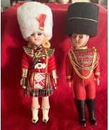 Vintage 2 Souvenir Dolls of UK English Royal Guard  + Scottish Highland ... - $25.71 CAD