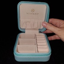 Vlando Small Travel Jewelry Box Organizer Display Case  - £14.77 GBP