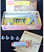 Vintage Wear-Ever Cookie Gun Pastry Decorator Trigger-Quick Complete W/E... - $78.39