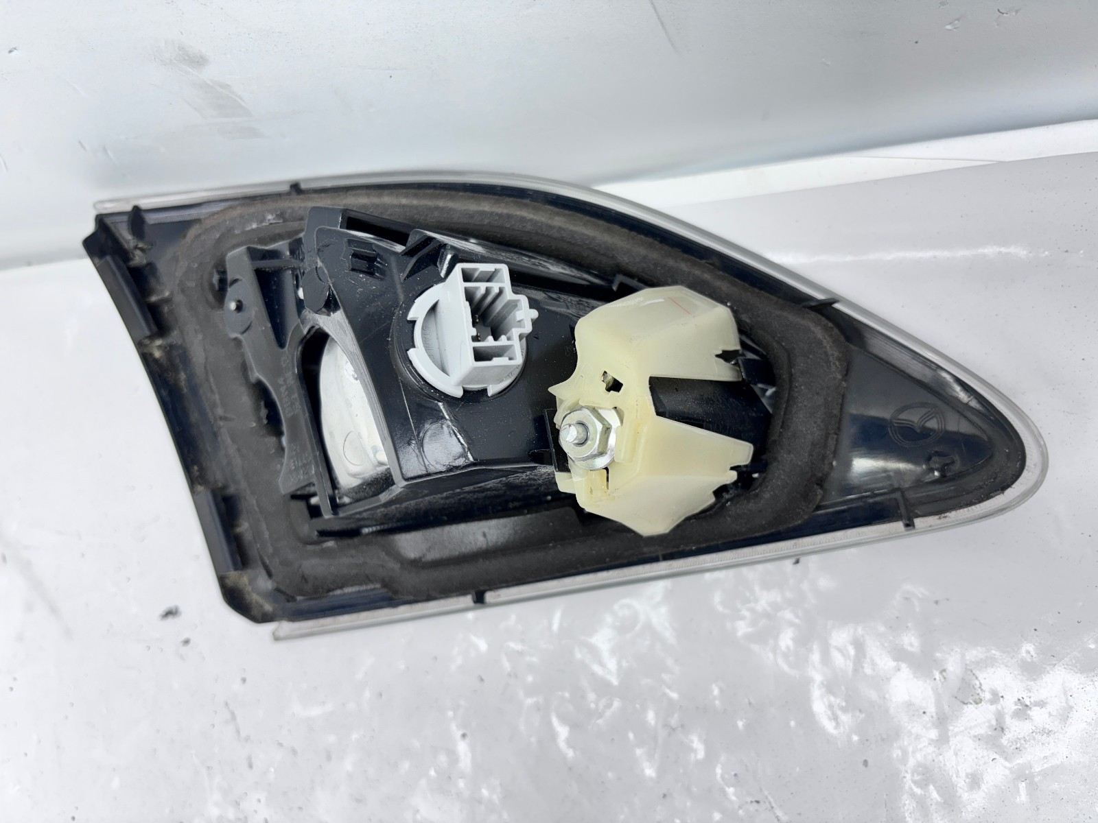 MAZDA 3 2010 2011-2013 REAR LEFT DRIVER SIDE OEM TAIL LIGHT HALOGEN BBM4513F0G Item image 11