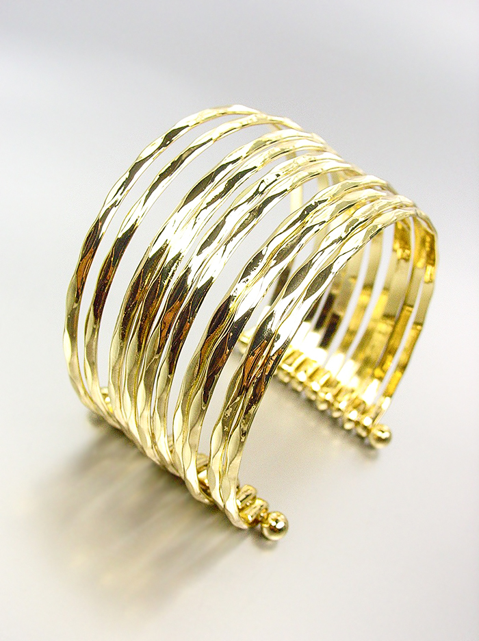 UNIQUE Urban Anthropologie 10 Row Gold Metal Ribbed Cuff Bracelet - £13.58 GBP