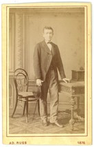CIRCA 1870&#39;S CDV Handsome Young Man In Suit &amp; Bow Tie By Table Russ Chrudim, CZ - £11.05 GBP