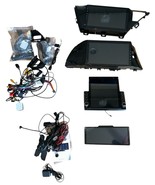 Multiple (5) NEW Android Carplay and WiFi Enabled Car Screens &amp; Cords READ - €341,13 EUR