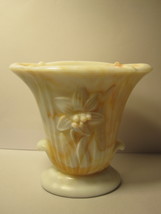 vintage Akro Agate 4&quot; white w/ orange swirl Slag Glass Lily Vase #658 - £9.48 GBP