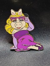 Disney Pin - Muppets - Miss Piggy Lounging Purple Gown Gloves Shoes 2004... - $38.78