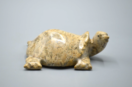 Pakistan Onyx Hand Carved Turtle Figurine Stone Tortoise Sculpture 356.5g 4&quot; - £38.66 GBP