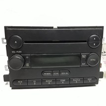 06 07 Ford Freestyle Montego 500 Mustang AM/FM CD radio receiver 6F9T-18C869-BC - £58.83 GBP