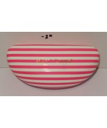Betsey Johnson Sunglass Eyeglass Case Pink White - $460.88 MXN