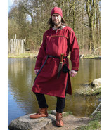 Viking Tunic with Herringbone Pattern – Burgundy - €76,71 EUR