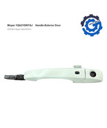 New OEM MOPAR FRONT LH DOOR HANDLE 13-22 JEEP GRAND CHEROKEE DURANGO 1QA... - $2,602.70 MXN