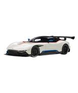 AUTOart Aston Martin Vulcan Stratus White with Red and Blue Stripes 1/18... - $5,594.74 MXN