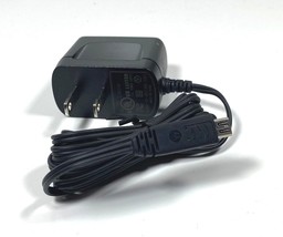 Motorola SPN5654A 5.0V 750mAh Micro USB Travel Charger - $7.99