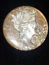 VINTAGE MOTHER OF PEARL / ABALONE FEMALE IN PROFILE CAMEO PIN - $955.29 MXN