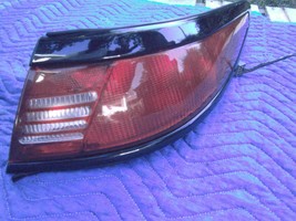 1997 1998 LINCOLN MARK VIII  8 RIGHT TAILLIGHT OEM USED - $178.19