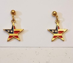 Avon American Flag Star Pierced Earrings 1 inch Dangle Stainless Steel Studs - £11.90 GBP