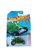 Sweet Driver Sweet Rides Hot Wheels - $8.44