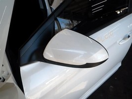 Driver Side View Mirror Power Sedan Without Heated Fits 17-20 ELANTRA 104491370 - £86.76 GBP