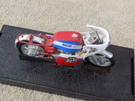 Revell Mv Agusta 750 S Model Motorcycle--FREE Shipping! - £15.76 GBP