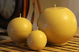 Handmade 100% Pure Beeswax Ball Round Shape Candles 100% Cotton Wick US made - £13.44 GBP+