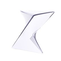 LeisureMod 15.75&quot; Clear Stackable Plastic Side Table - Weather-Resistant... - €57,88 EUR