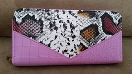 PURPLE SNAKE PATTERN SKIN WALLET Brand New 8&quot; JAPAN TOREBA - $951.63 MXN