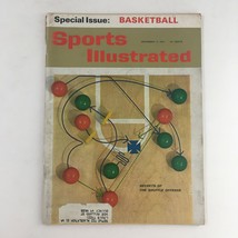 Sports Illustrated Magazine December 11 1961 Secrets of The Shuffle Offense - £7.42 GBP
