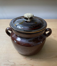 Vintage McCoy 9189 Pot with lid and handles