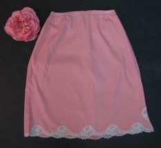 Vintage Wonder Maid Taffeta Half Slip Size M Blush Pink Scalloped Lace Side Slit - £23.97 GBP