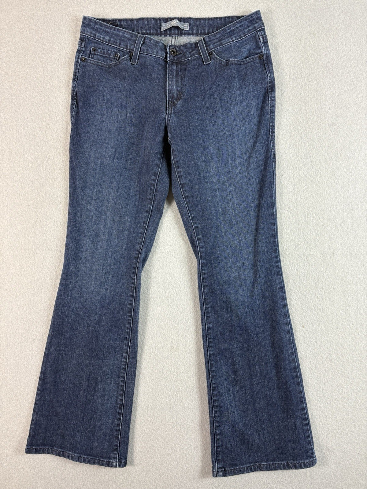 Levis Jeans Womens 32x30 Blue Boot Cut Curvy Stretch Dark Wash Tag 8M - $17.69