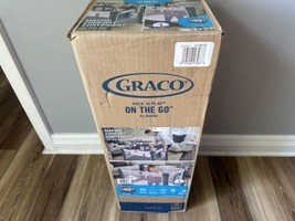 Graco Pack N Play ON THE GO Playard Kate Fashion NEW Sealed #2139039 - £62.08 GBP