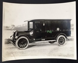 1918 Hearse Funeral Car Photograph Black &amp; White 8.5&quot; x 6.5&quot; Fergus Falls MN - £36.77 GBP