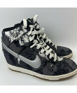 Authenticity Guarantee

Nike Dunk Sky High Print Shoes Womens Sz 8 Black... - $1,404.00 MXN