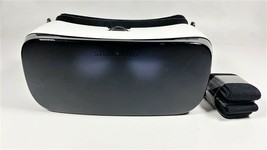 Samsung Gear VR R322NZWA - Virtual Reality Headset - Frost White - £16.49 GBP