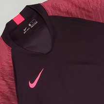 Nike Strike Jersey Shirt Men Size M Soccer Dri-Fit Brown Fuchsi AT5870-659 - £31.37 GBP