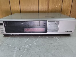 Vintage Quasar Video Cassette Recorder Vcr VH5156yq PARTS/REPAIR Powers On - £14.84 GBP