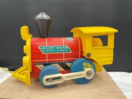 Fisher Price Toot Toot Wood and Plastic Pull Train #643 USA Nice Graphic... - $9.75