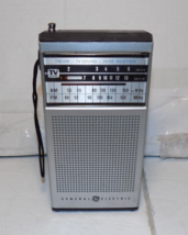 Vintage General Electric Portable Radio Model 7-2934A AM/FM/TV Sound/Weather - £15.39 GBP