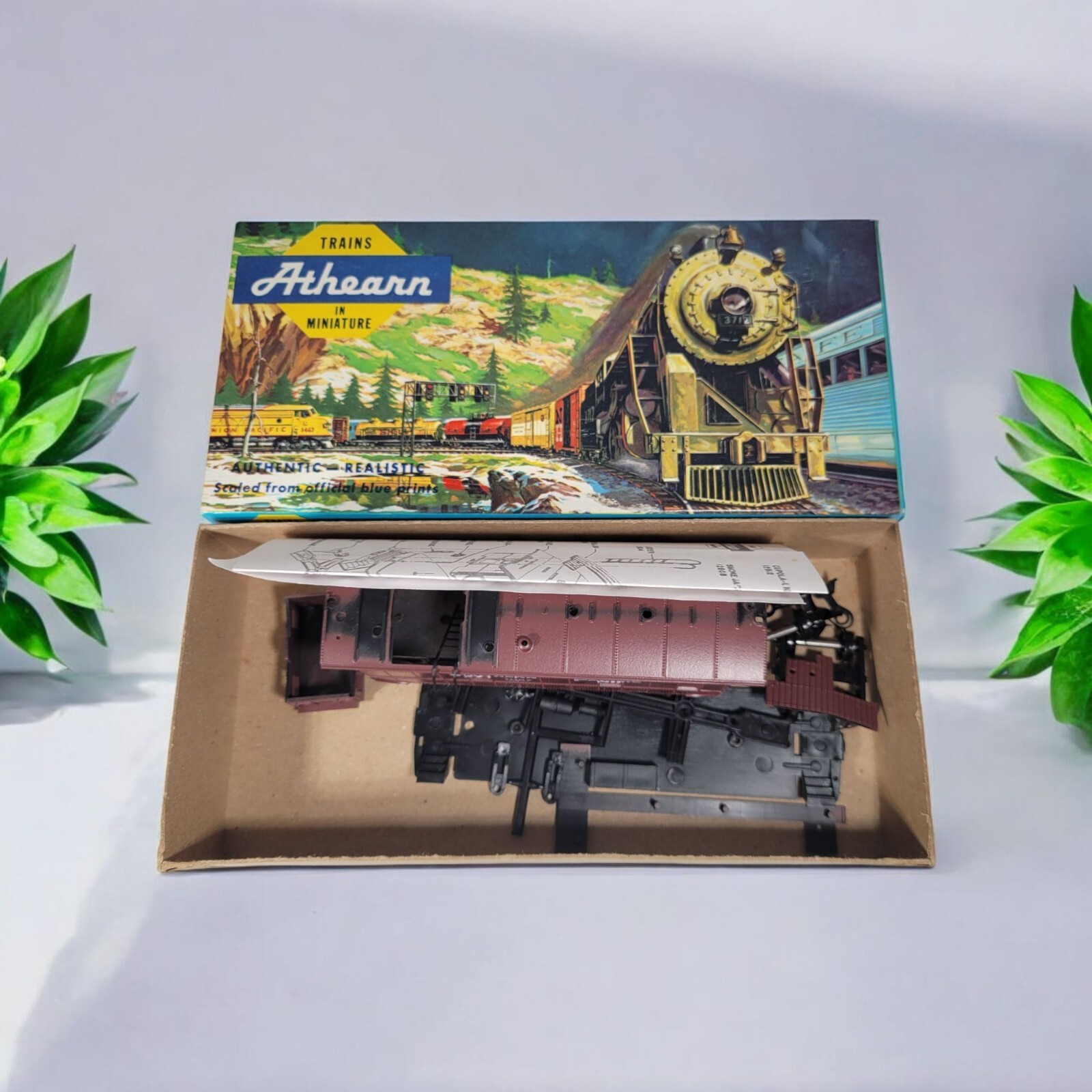 Athearn #1251 HO Scale Southern Pacific SP 1087 Caboose Train Car RR - $15.96