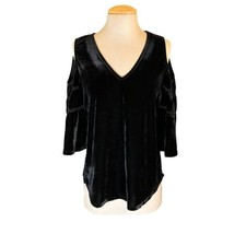 THML Black Short Sleeve Cold Shoulder Velvet Top Size Medium - £19.78 GBP