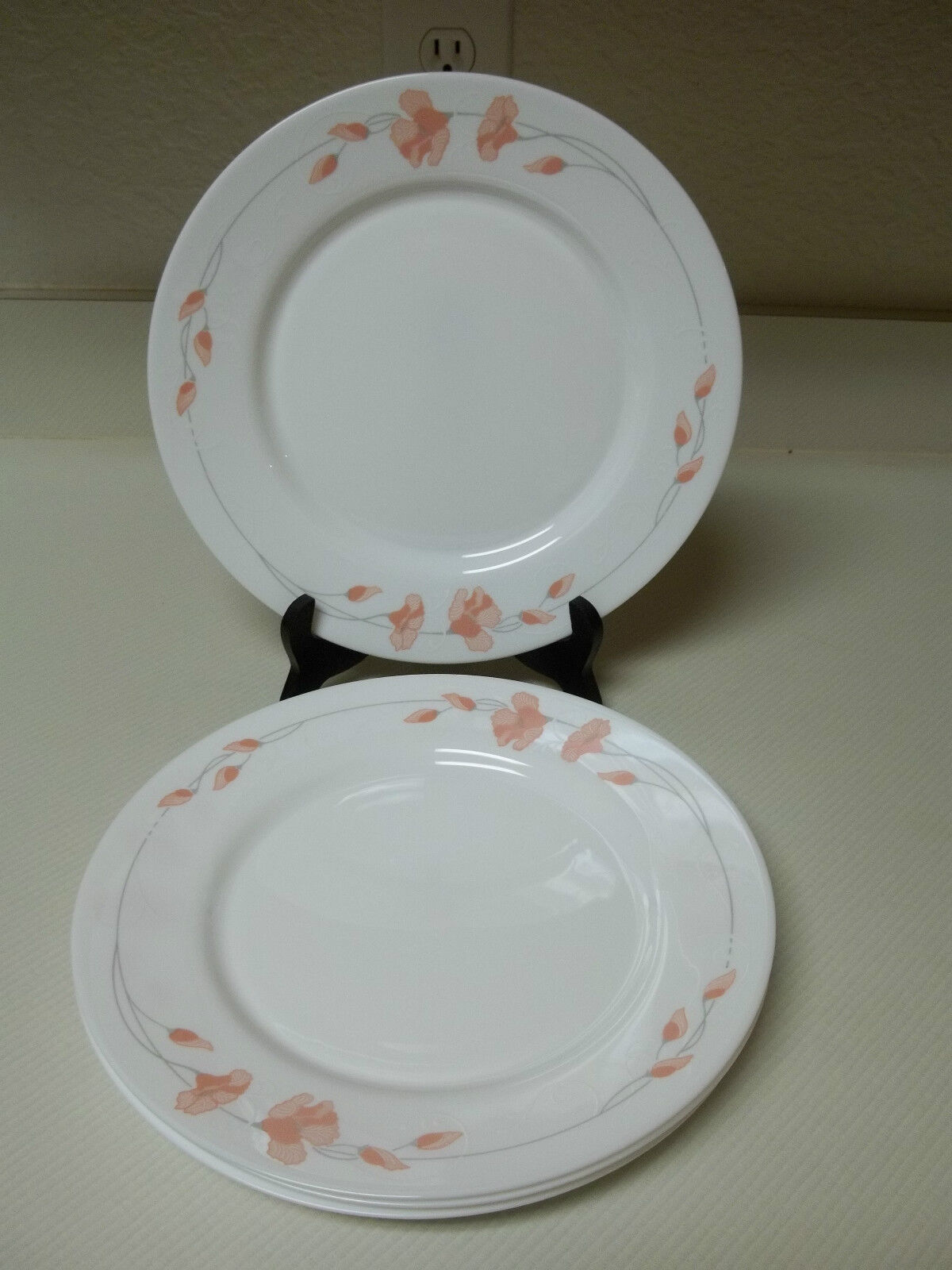 Primary image for Arcopal France Linette ~ Set of 4 Dinner Plates ~ Excellent