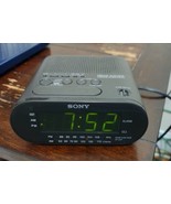 Sony Dream Machine ~ Digital Clock Alarm &amp; Radio  ICF-C218 - $177.08 MXN