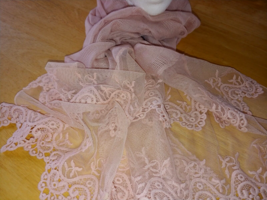 LOVELY THIN LACY LIGHT MAUVE LONG RECTANGULAR SCARF/WRAP-WORN ONCE-EXCEL... - £10.45 GBP