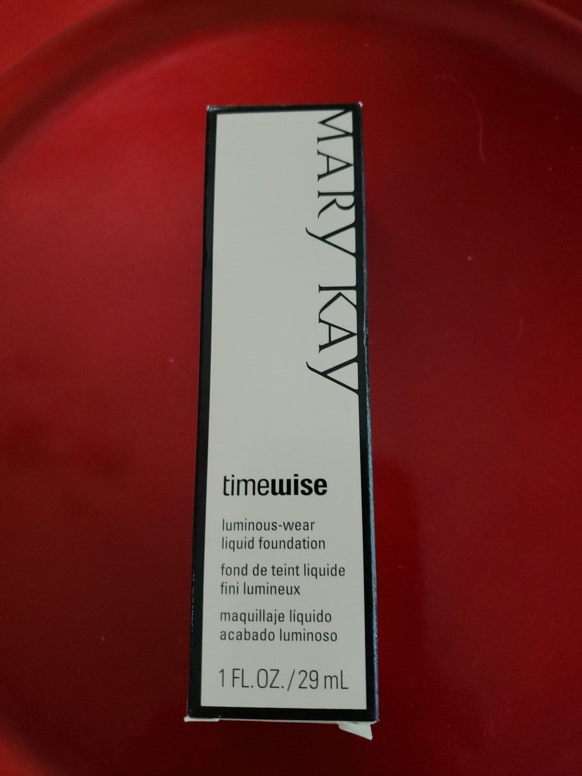 NEW IN BOX Mary Kay TimeWise Luminous Wear Foundation Bronze 8 FREE SHIPPING - $17.08