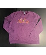 Basic Editions Sweatshirt Women’s L Purple W/Embroidered Flowers &amp; Butte... - $354.04 MXN