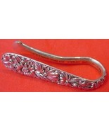 Repousse by Kirk Sterling Silver Napkin Clip Custom Made 2 1/4" - $1,266.90 MXN Repousse by Kirk Sterling Silver Napkin Clip Custom Made 2 1/4" - $1,266.90 MXN