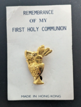 NEW 1st First Communion Gold Tone Religious Lapel Bag Pin - Chalice Grap... - £7.76 GBP